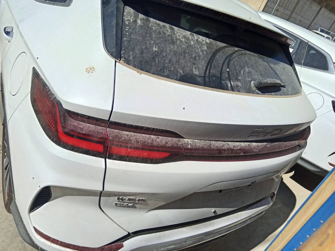 BYD سونك بلس 2025 زيرو112كيلو متر للشحنه الواحده بطاريه كبيره
سقف بانورامى 
صندوق كهربائي 
مستشعر وقوف 
بصمه
مثبة سرعه 
مرايا جانبيه كهربائية 
نظام المفتاح الذكي 
مقاعد كهربائية 
تدفئة و تريد المقاعد
المصابيح الاماميه ليد
مانع انزلاق
13 كامره
شاحنة مركزية 
شحن سريع 
شحن عادي 
حساسات امامي خلفي 
كشن جلد 
داخل بيجي 
مفوله مواصفات
للتواصل***********
