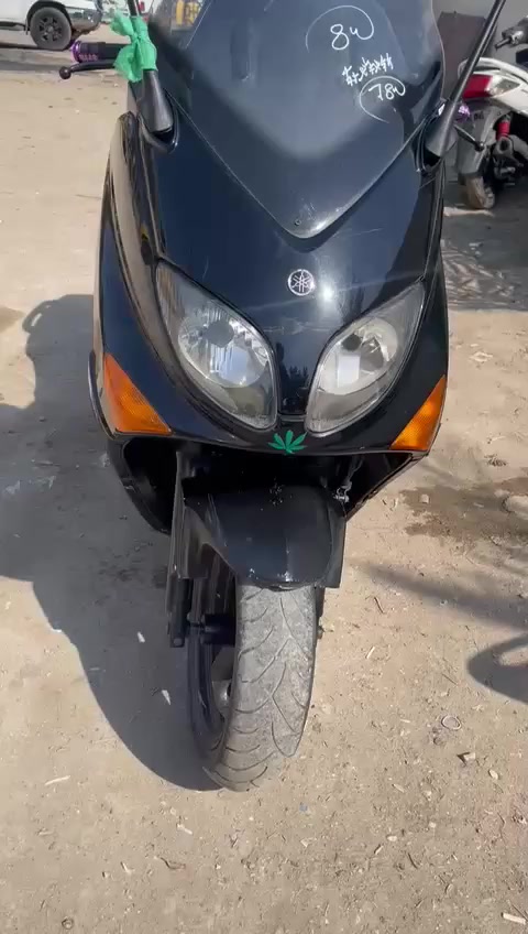 السلام وعليكم من رخصت صاحب الكروب تي ماكس 2007 دراجه ماشاء الله نضيفه وخير من الله مكينتها مامفتوح بيه برغي الله شاهد كفرات بلاديه دراجه شلعته تشك الكاع تراجه اكفلها الك من ناحيت مكينه مامفتوحه وكفرات ابلاديه مو تجاري واكفلها الك من سرقه اوراقها بسمي ومنفيسها موجود مكاني بغداد مدينت الصدر السعر 20 وبيها مجال حك الجيه ***********
