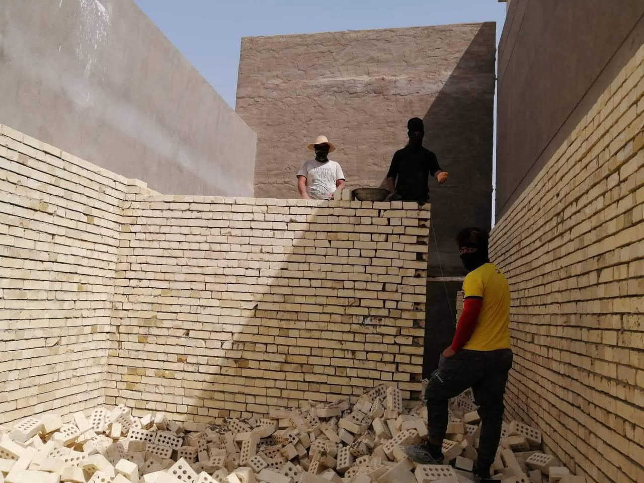 خلفه بناء شغل درجى أولى خيط شاهول كبان استلام مهندس وأسعار مناسبه كباله بليوميه كلشي اشتغل اتصل وتدلل ***********
