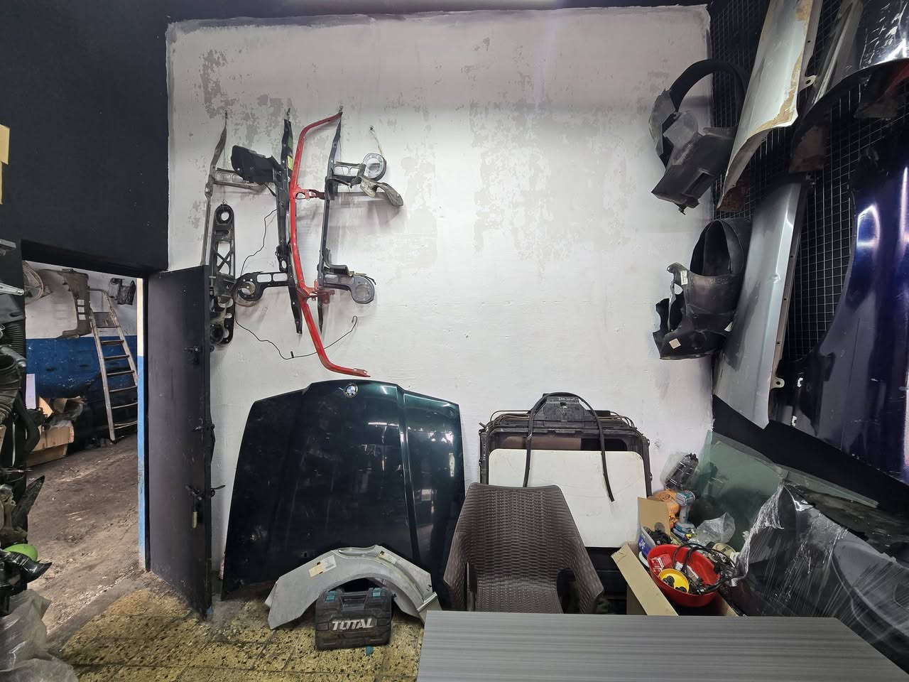 سلام عليكم
ادوات bmw 
E36
E46
موصل صناعه بواب وشبابيك صناعه الكرامه 
مقابيل ساحه التفحيط  
***********
***********
اتصال واتس اب
