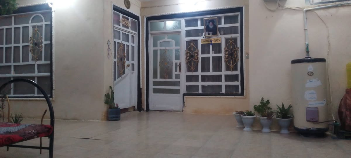 بيت للبيع طابو زراعي سند 25
المساحه 180 متر العنوان الطهمازيه  فرع مخبز المصطفى يبعد عن الشارع العام 500 متر السعر 65 مليون 
***********
