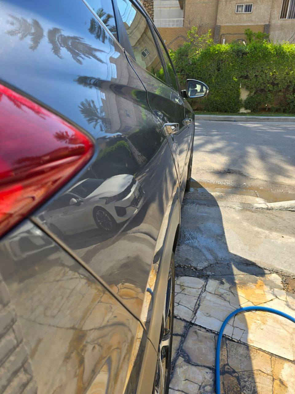 سلام عليكم توسان 2017 خليجي للبيع
توسان خليجي 2017 فول للبيع 
بانوراما وبصمة وكراسي كهرباء وكامرة وحساسات 
السعر 157$ 
للتواصل : ***********
