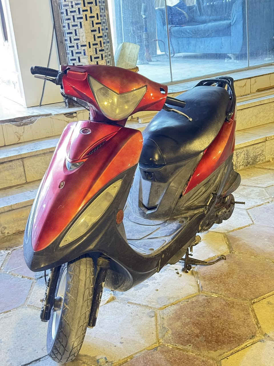 متاح جيفور جاهزه ما ناقصه برغي كلشي شغال دراجه بلاديه مفتوحه ولفات  سعره ب٤٥٠وبيه مجال بسيط حك الجيه مكان ناصريه  مركز شارع الخلاص يم عبد الأمير  ‭***********‬
