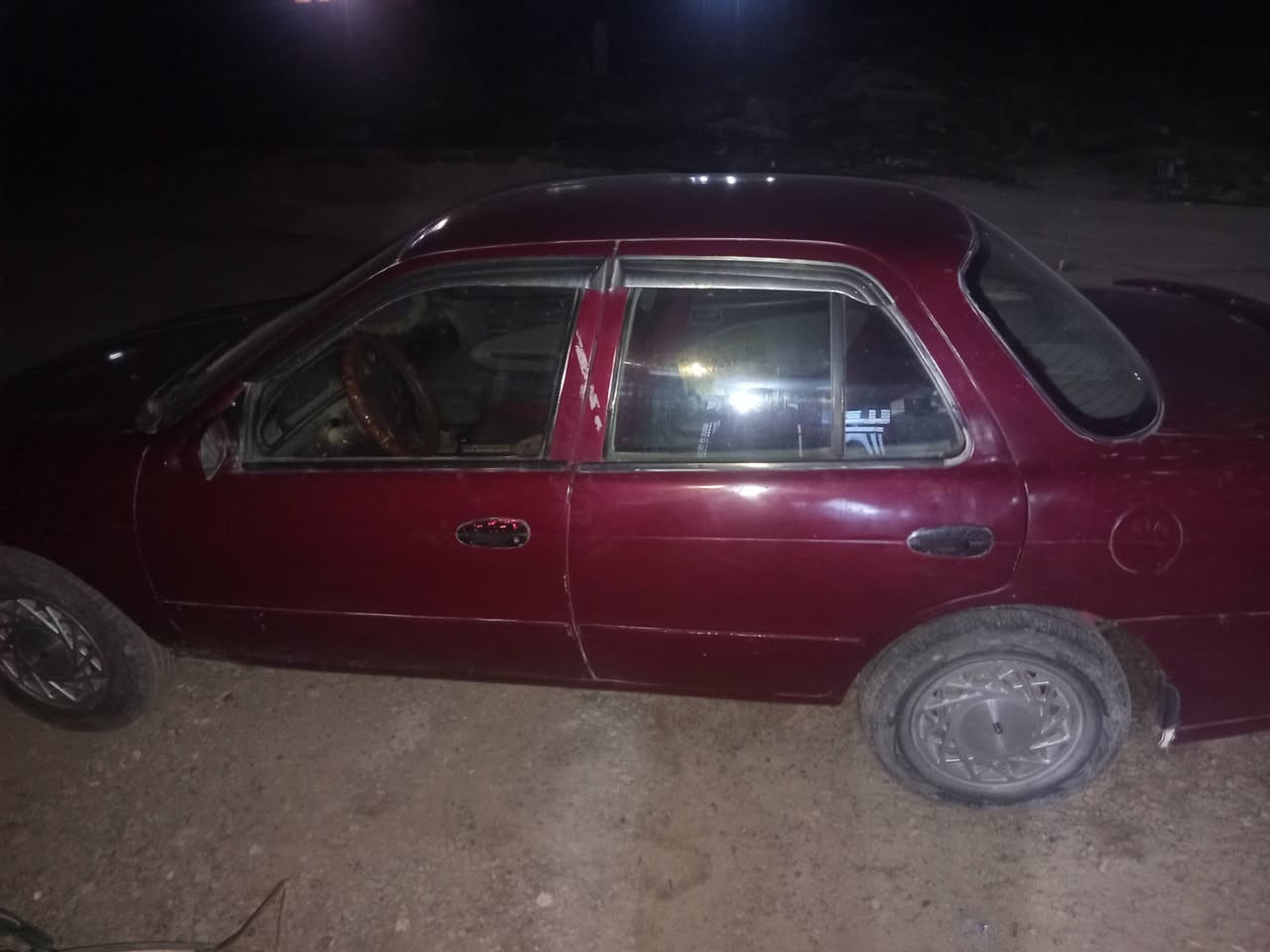 كيه سيفه 95
رقم ديالى سعر السياره 27 او بيها مجال 
شرط التحويل  كير او محرك بل شرط تخم تاير جديد 
مكان السياره ديالى الخالص 

رقم الهاتف ***********
