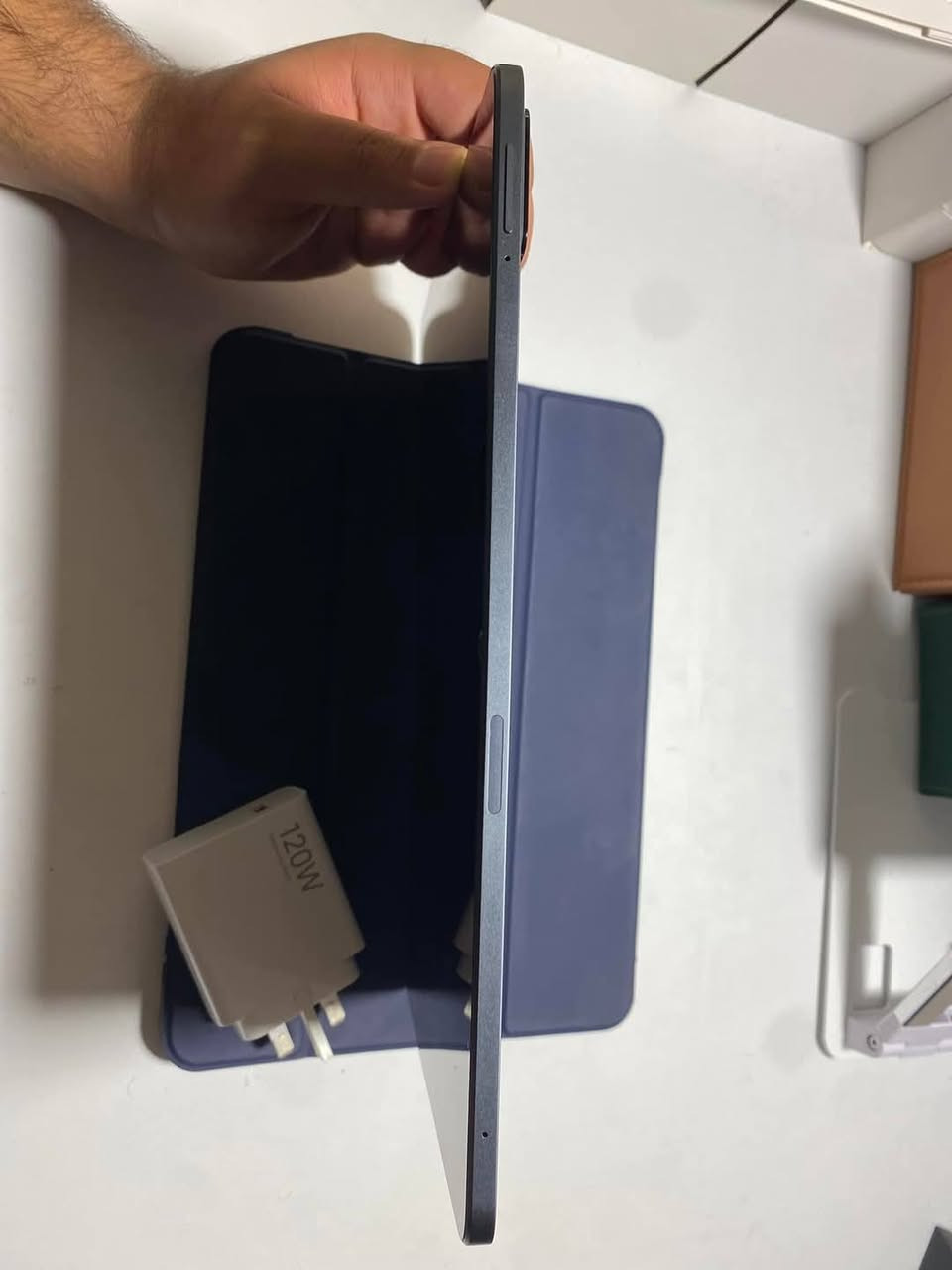 ايباد للبيع
باد 6 اس برو
شاومي باد 6 أس برو المواصفات- شاشة كبيرة بحجم 12.4 انش بجودة وضوح 3K ومعدل تحديث 144 هرتز
- نظام التشغيل HyperOS الجديد من شاومي المصمم للنظام البيئي الذكي
- معالج سناب دراغون 8 الجيل الثاني بقوة 4 نانومتر.  اقوى معالج للعالم لسنة الماضية
- يأتي مع 6 مكبرات صوت ستيريو بتقنية Dolby Vision, Dolby Atmos اقوى صوت ايباد بلعالم
- يدعم تقنية HyperCharge بقوة 120 واط اسرع شاحن ايباد بلعالم 
- بطارية طويلة الأمد بسعة 10000 مللي أمبير اقوى بطاريات الايباد
- حماية احترافية للعين مع توفير 4096 مستوى تعديل للسطوع
- يدعم الجيل الجديد من واي فاي WiFi 7
- الكاميرا الرئيسية بدقة 50 ميغابكسل وكامرة أمامية 32 ميجا بكسل
 نظافة كدام عينك استعمال قليل
الذاكرة 512 والرام 20 جيجا بايت 
السعر  خاص او اتصل على الرقم 
***********
