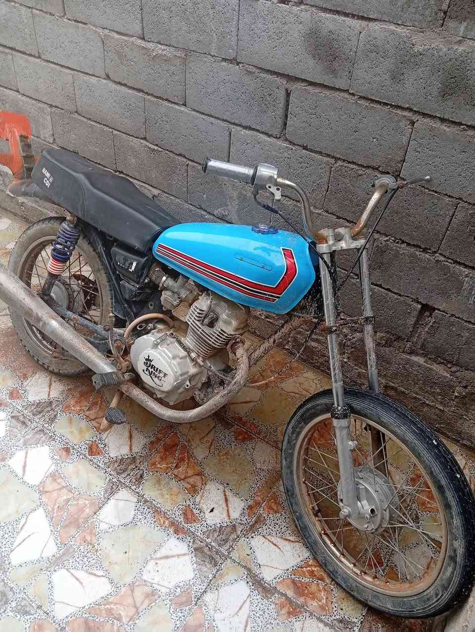 السلام عليكم دراجه للبيع امتياز مقفوله من تنقيص والتبخير مكاني القرمه 275.  ***********
