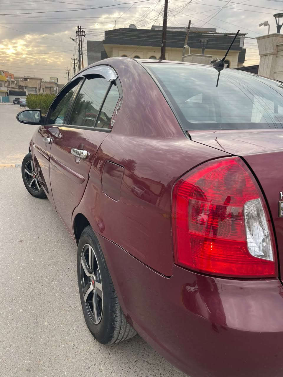 السلام عليكم . اكسنت موديل 2007 وارد امريكي حادثها جاملغ خلفي فقط وبيهة صبغ 3 قطع بدون دواخل شرط الفحص .. بجم مكفول برغي ممفتوح بي ماشية 160 اخوان سيارة جاهزة من كلشي وحلوة وناصبة مكينة 1600 كير مكينة تبريد بدفئة كلها جاهزة واي نقص مابيهة تخم تاير جديد السعر 83 وبيهة مجال بسيط مكاني بغداد العامرية ***********
