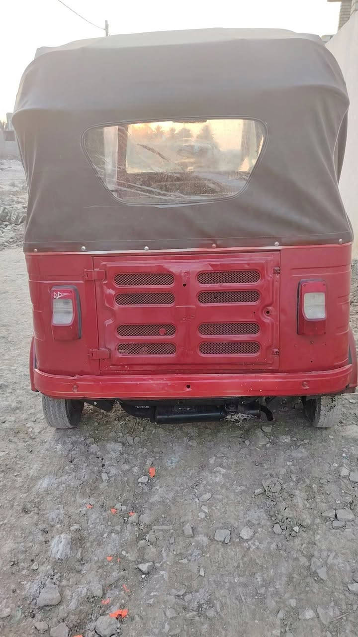 السلام عليكم تكتك لبيع موديل 2017شهر9 /3200 وبيه مجال هاذا رقمي ***********
