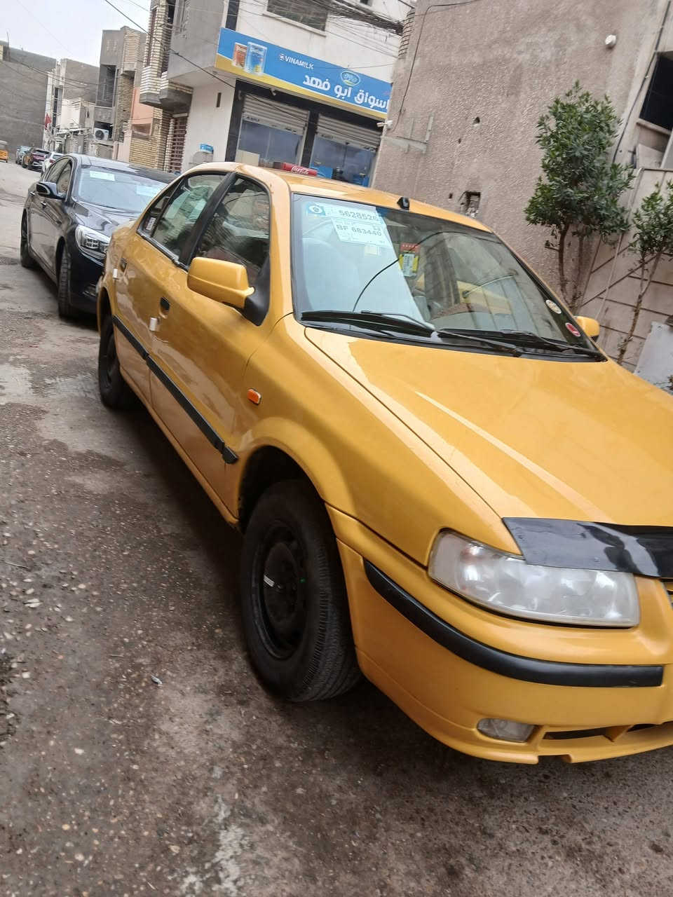 السلام عليكم سمند ١٢بدون صبغ وخياس وضربه مقفولة مكينه جديده كيرحداديه نضيفه جدآ بس بيه دوسات صبغ هيه غرامات مصفره سعره ٤٠ شراي يجي ويدلل مكان بلديات ***********
