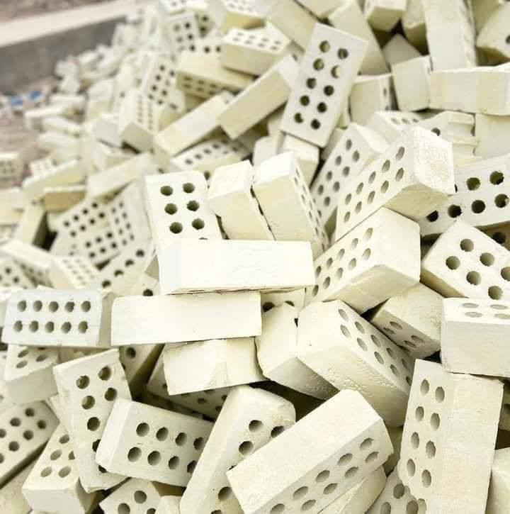 بسم اللّه الرّحمن الرّحيم
نعلن عن استعدادنا 
 لتجهيزكم  بالطابوق العادي 
 والجمهوري خالي من الاملاح 

لسنا الوحيدون لكننا الافضل 
للاستفسار مراسلة الصفحة او الاتصال على:  ‏
***********///***********
