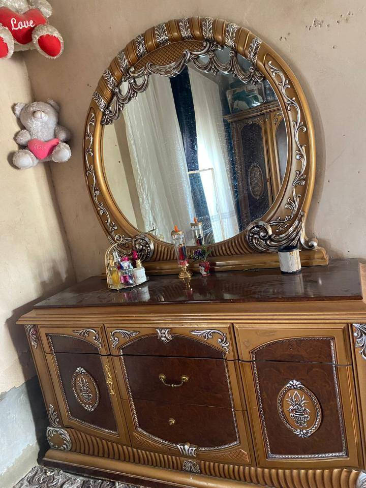 غرفة خشاب للبيع الستفسار عل رقم
***********
