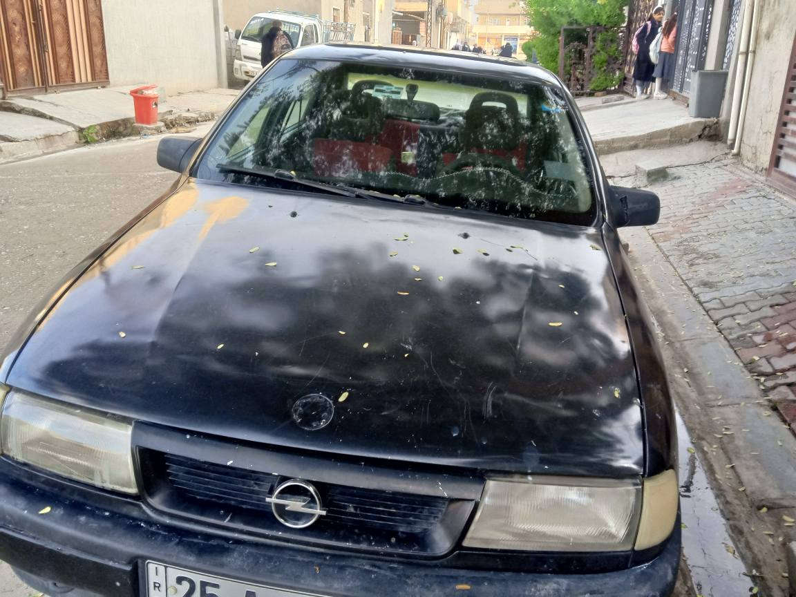 سيارة كاملة بطاقة بانزين و هزة و رقم انكليزي بدون اي نقص سعر 40 وبيها مجال قليل 
الاتصال على هذا رقم *********** كركوك, العراق
