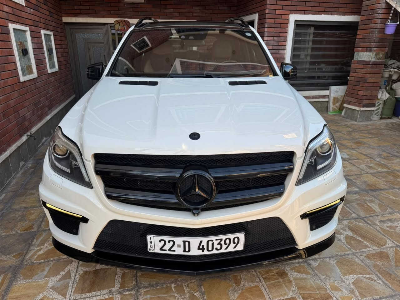 🔥 للبيع – مرسيدس GL 500 موديل 2013 🔥
وكالة خليجية | مواصفات كاملة | 

🔹 الموديل: 2013
🔹 المحرك: 8 سلندر قوي
🔹 المسافة: 152,000 كم فقط
🔹 الوكالة: خليجي
🔹 الحالة: مكفولة من الضرر والصبغ 100%
🔹 اللون: أنيق وجذاب
🔹 الفئة: فول مواصفات – للأخير
🔹 الكت: AMG بلادي

✨ المواصفات البارزة:
✔️ جلد فاخر كامل
✔️ فتح سقف بانوراما
✔️ مقاعد كهرباء مع تبريد وتسخين
✔️ ذاكرة مقاعد
✔️ شاشة كبيرة + نظام ملاحة
✔️ كاميرات 360°
✔️ حساسات أمامية وخلفية
✔️ نظام تعليق هوائي AIRMATIC
✔️ نظام صوت فاخر
✔️ بصمة تشغيل + دخول ذكي
✔️ جميع الأنظمة شغالة بكفاءة عالية

🛡️ الأمان:
✔️ جميع الإيربكات سليمة
✔️ فحص + هزة + سنوية كلها جديدة
✔️ تحمل لوحات أربيل

‎💰 السعر: 245 ورقة

📍 العنوان: الدورة – شارع أبو طيارة
📞 للاستفسار:***********
