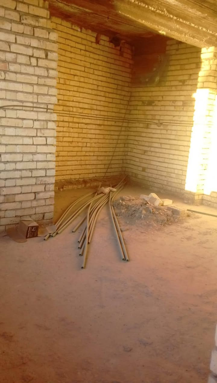 للبيع بنايه مساحه ١٠٦ ***********
