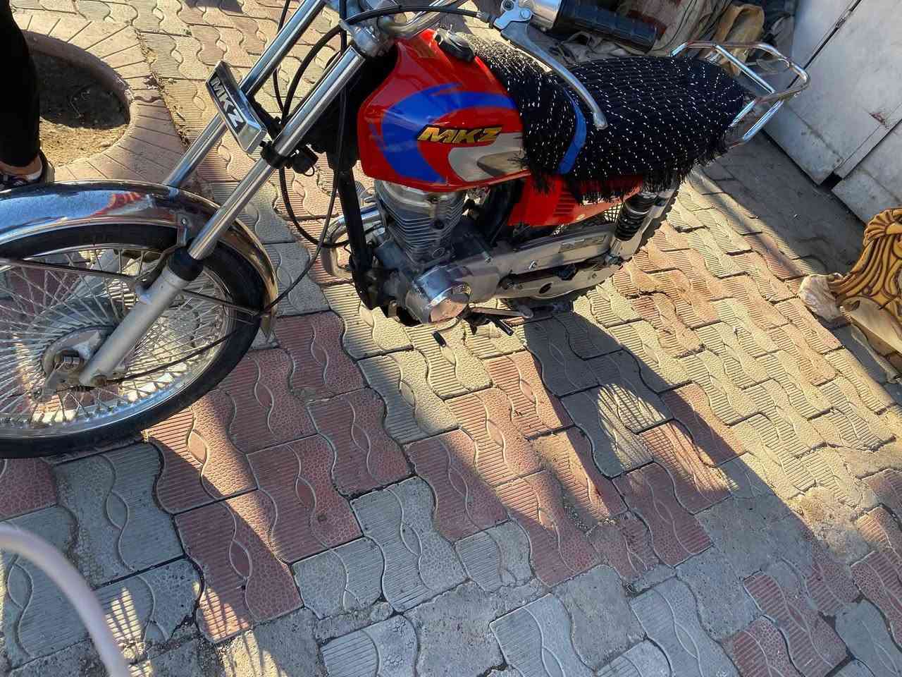 للبيع دراجه مكز ايراني اصل مكينه (پؤر) (4 كير) شرط فصلة
دراجه تانكي كشن جامغ قبغ زنجير ركبة كلة جديد
تايرات وياله دبلات امامي خلفي كلة جديد شاصي نضيف
سعر (325) بي مجال بصيط بدون اوراق 
رقم (***********) مكاني خانقين جبراوة
