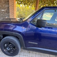 جيب رنجيد 2020 بأسم والدتي   سياره حلوه ومرتبه وجاهزه ونضيفه كلش ماشيه...