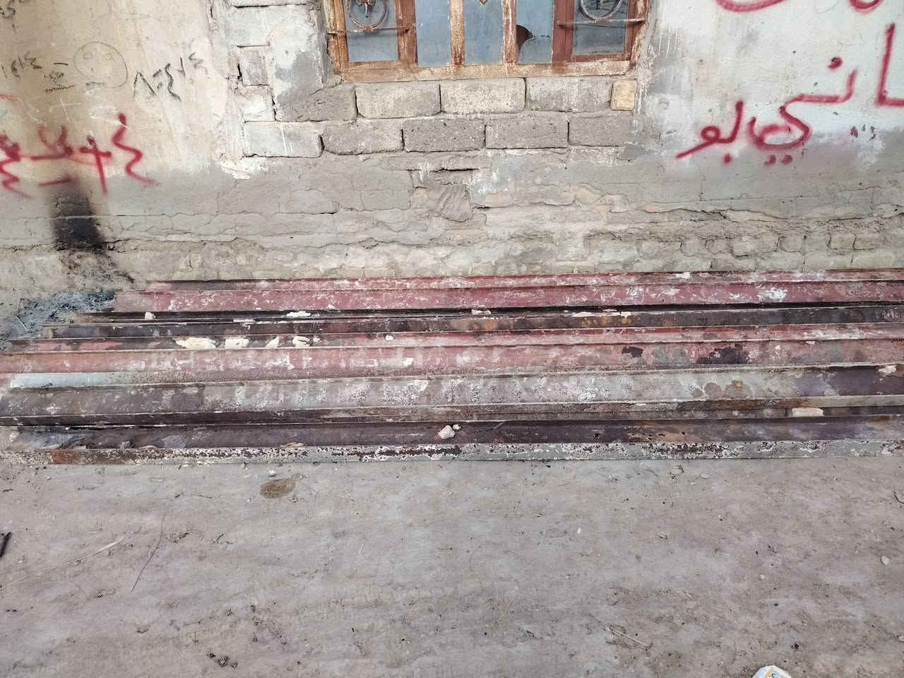 السلام عليكم شلمان روسي قديم نضاف مابيهن شي لبيع وقسم منهن مو كلش تعبانا ت  العنوان سوق الشيوخ منطقه ام الحلان مقابيل قريه النصر  ***********
