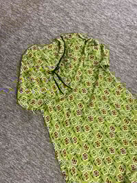 ملابس • للبيع