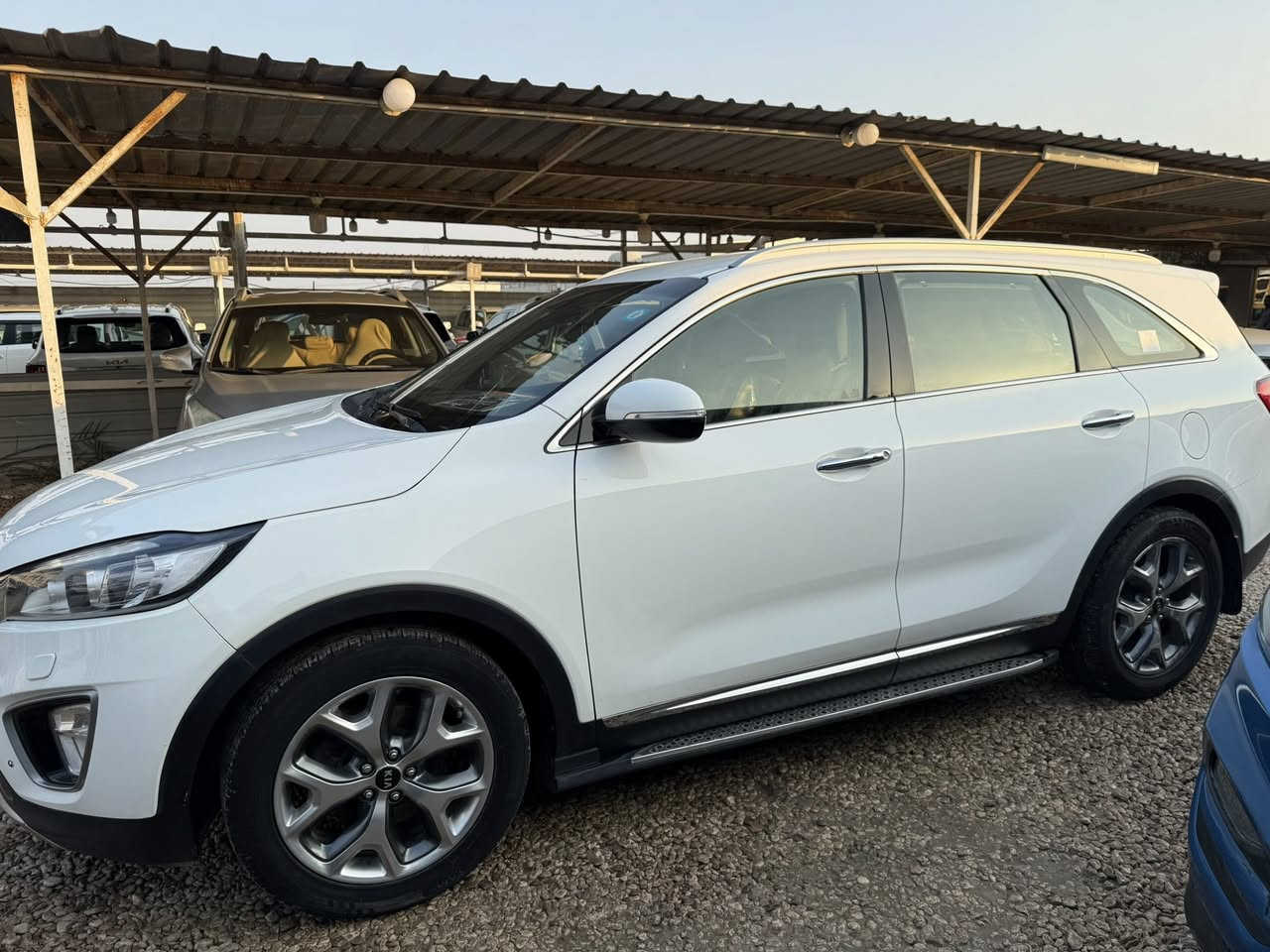 للبيع سورنتو 2018 خليجي لوك السياره جديده استعمال جدا نظيف محرك ٦ سلندر بلاد بصمه جلد كشنات كهرباء دوش لايت ويل كروم السياره كفاله عامه من صبغ تبديل فقط ملاحظتين بسيطات بالسونار رصعه بالباب ورصعه بالجنطه وساحبيهن رقم بابل انكليزي السياره السونار مرفق بالمنشور السعر ٢٣٥ ومجاله كلش بسيط اتصال *********** مكانه بابل معرض الوطن لتجارة السيارات الحديثة طريق حله - نجف
