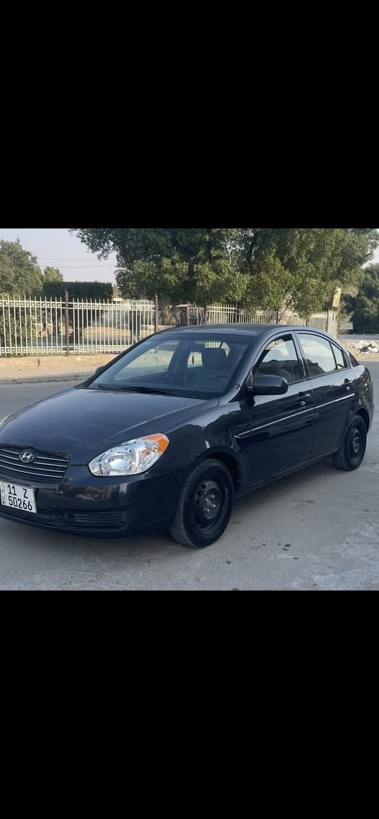 سلام عليكم للبيع اكسنت امريكي 2011 بيه صبغ جاملغ خلفي باب قبق جنطه بدون دواخل مكينه 1600 سياره جاهزه بدون اي نقص سياره بغداد سعر 89 رقمي ***********
