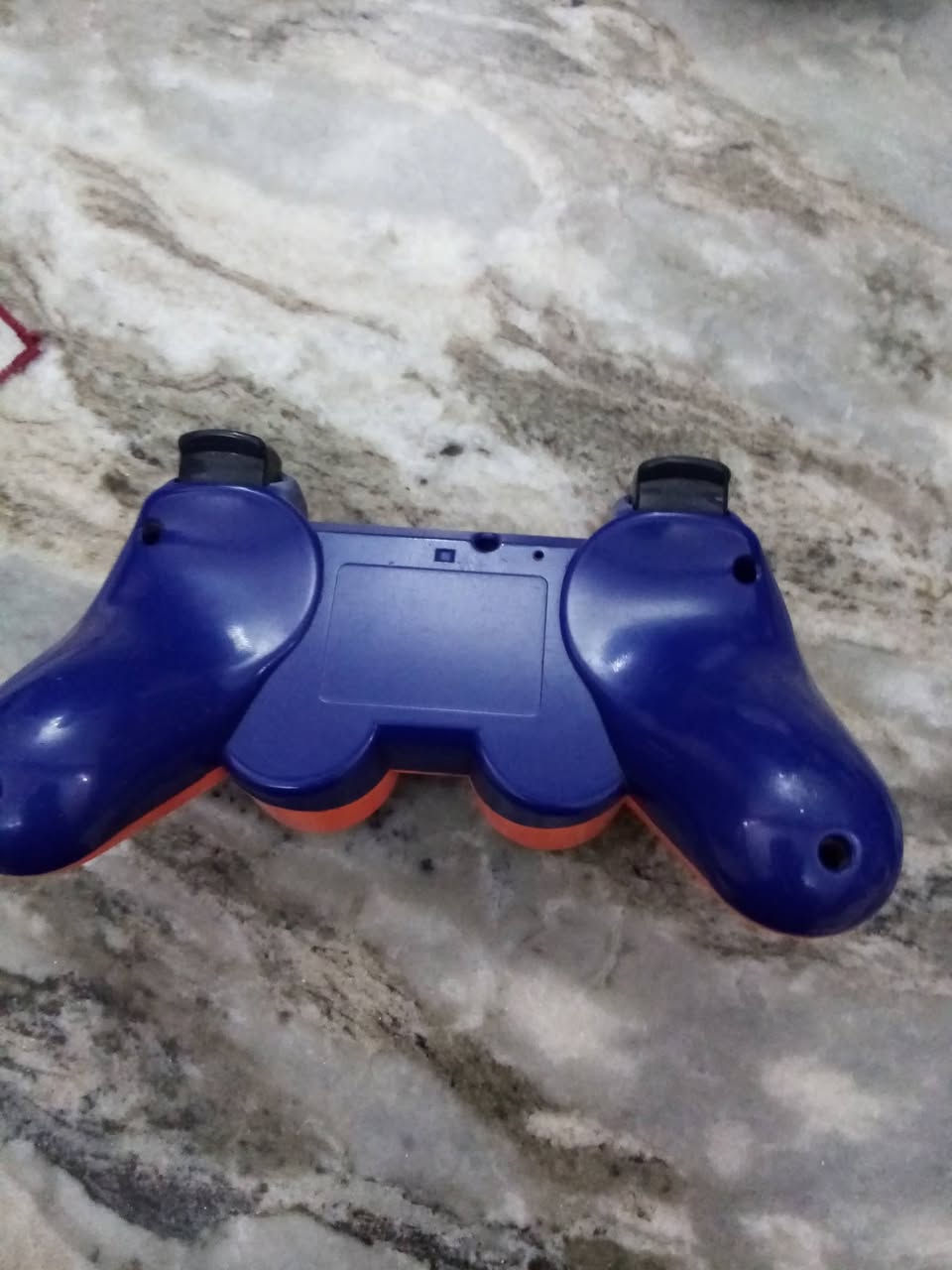 متوفر ٢ دراع بلىستيشن3 نضاف جدا استعمال منزلي+2 وصله شاحن اصليه


**إذا كنت صاحب هذا الإعلان وتريد حذفه لأي سبب، رجاءا أرسل رسالة إلى الدعم الفني**