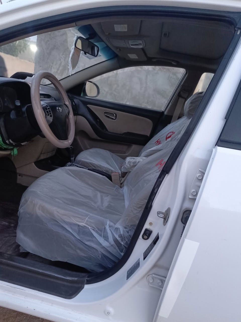 للبيع النترا خليجي 11 اربيل انكليزي
مكينه كير حداديه تخم تأير جدد تبريد ثلج كله جديد 
فول واحد على واحد فتحه تحكم اشاير داخل بيجي 
بيه بنيد رش بدون دواخل الباقي كفاله عل سونار 
السعر. 115 أو بيه مجال قليل 
للاستفسار.  *********** مكان نجف عمود 240
