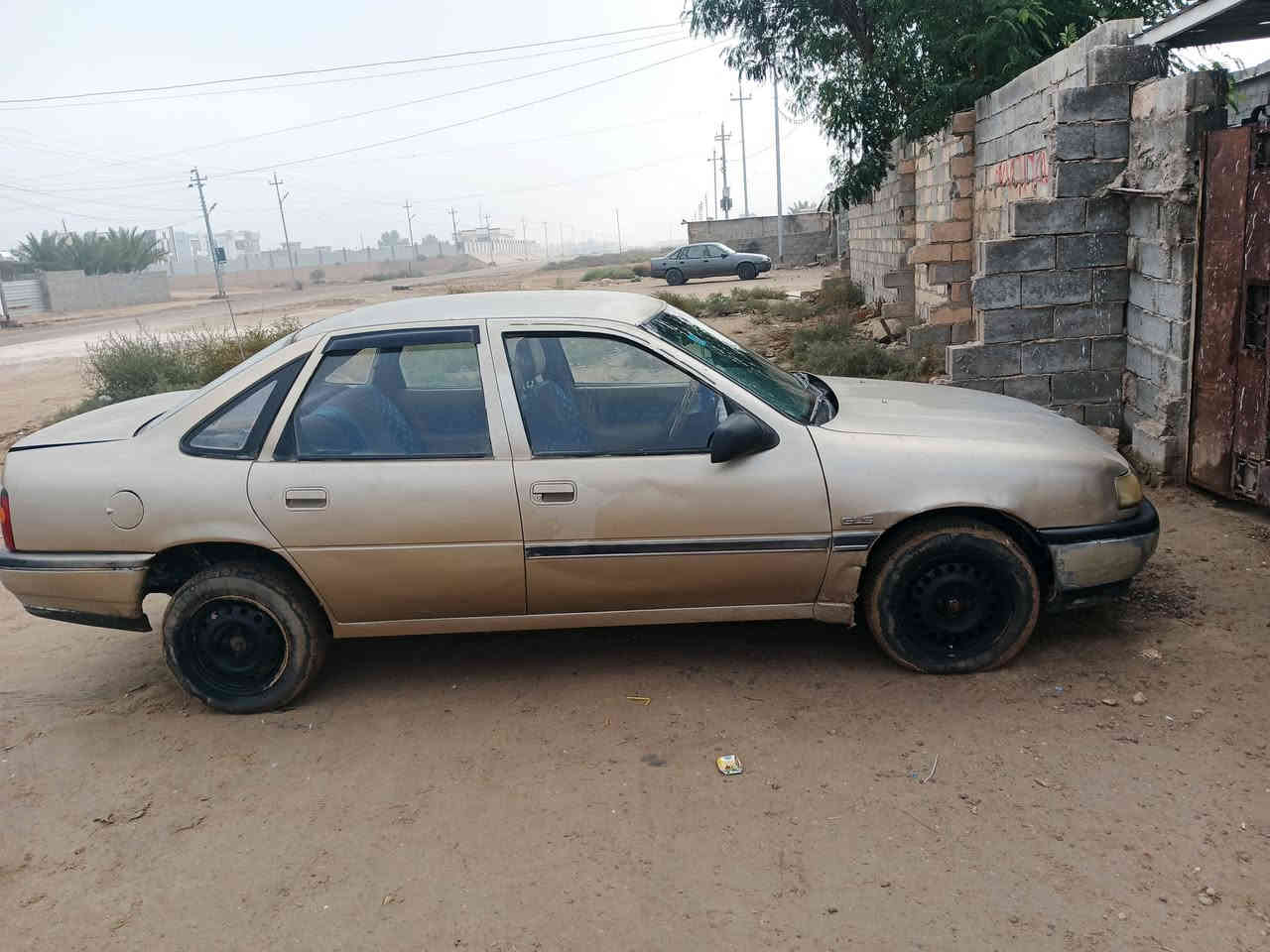 سياره محرك 2000 المكان عامريه الفلوجه جاهزه صدر محرك حداديه رقم بابل عارضها 32 الشراي يتصل ***********
