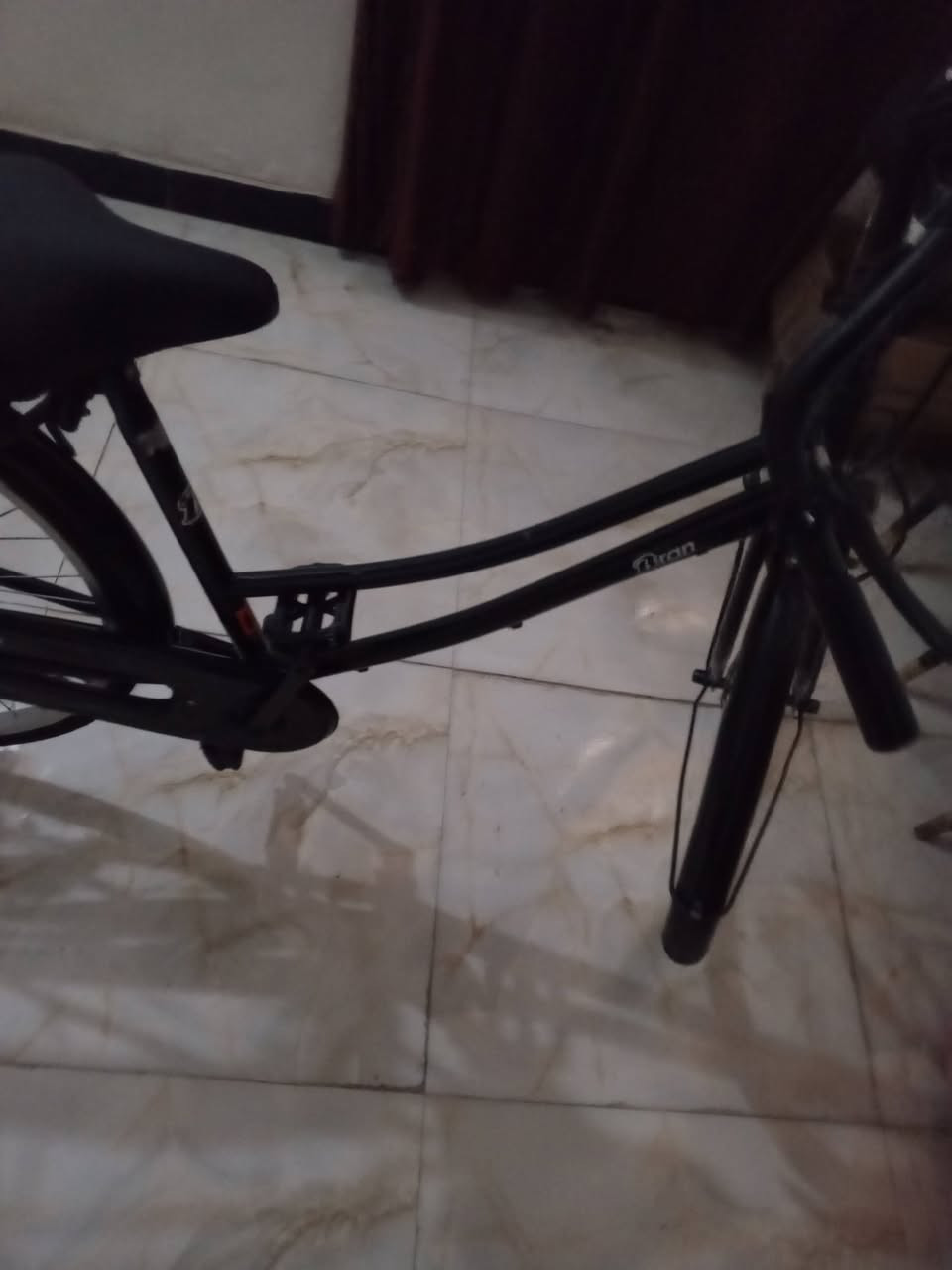 السلام عليكم بايسكلات 2 امراويس دراجه شحن


**إذا كنت صاحب هذا الإعلان وتريد حذفه لأي سبب، رجاءا أرسل رسالة إلى الدعم الفني**