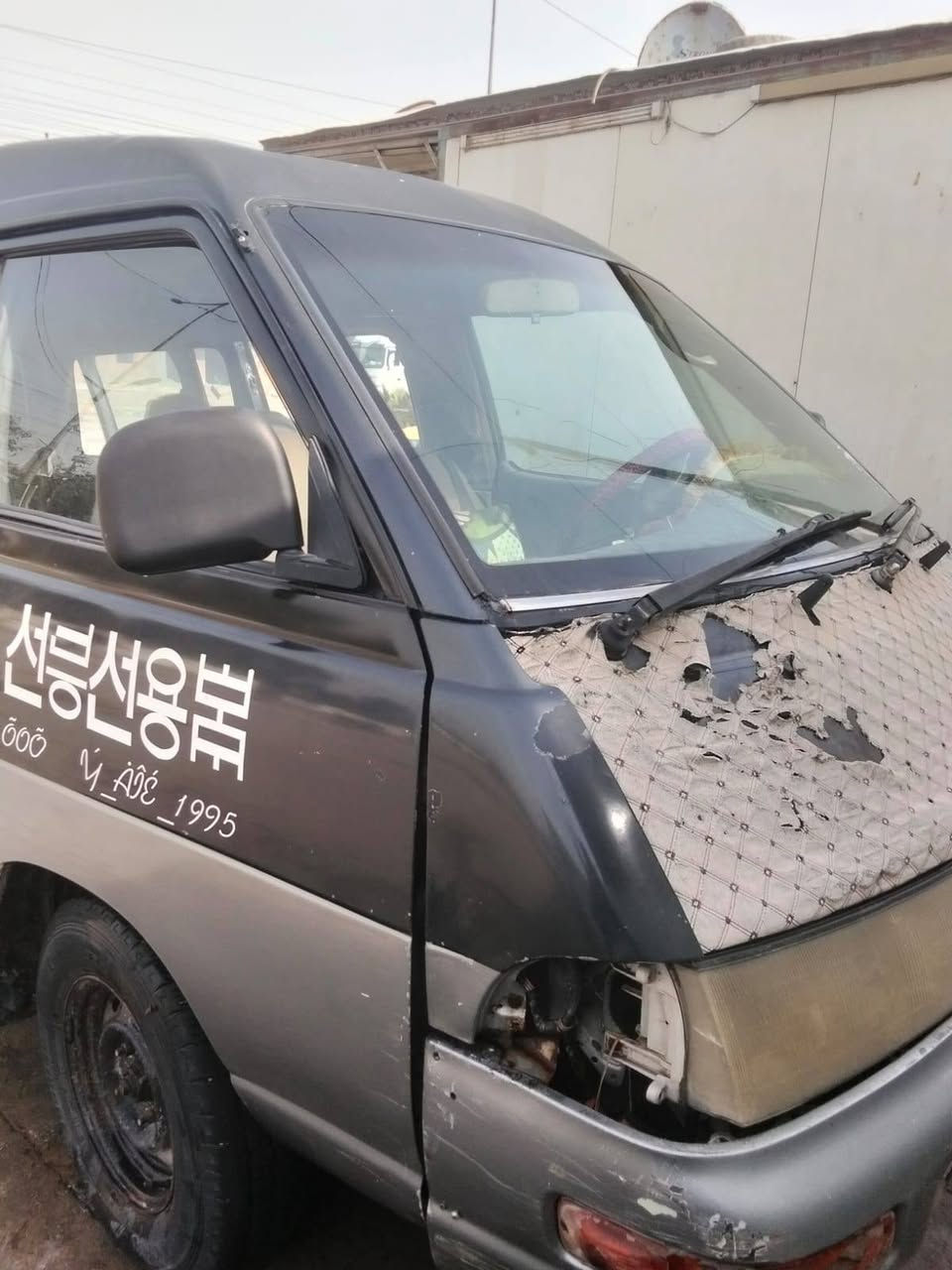 بسبب الوعود الكاذبه اعاده نشر
سياره فارة موديل ٩٣ كير محرك ففتي وخير من الله مكفوله من كلشي سنويه باسمي نافذه لغايه ٢٨ رقم حمل واسط فقط جامه الخلفيه مسكوره السعر٢٥ وبيهه مجال للشراي متواجد ع ماسنجر وهذا رقمي مفتوح وبي واتساب 
***********العنوان بغداد الحسينيه
