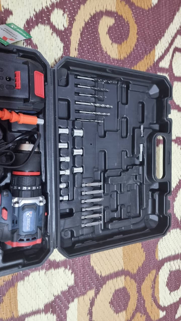 برينا / جك همر / برغي
جديد وما مستعمل نوعيه اصليه 
السعر: 30الف
الرقم:***********
