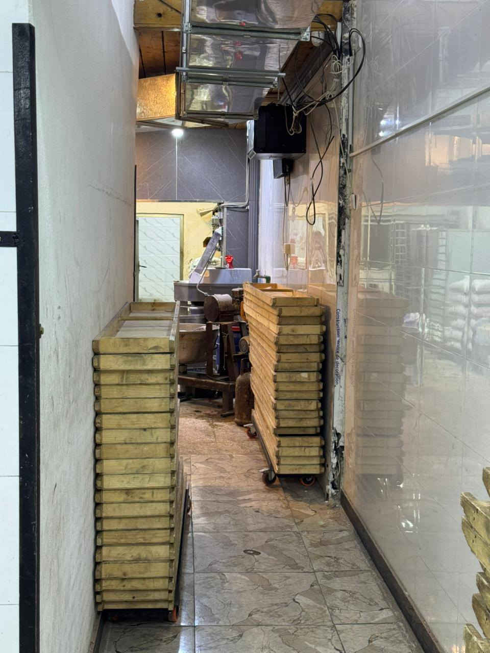 فران كاردينا للصمون الحجري و الكهربائي 🥐🥐
موقع متميز في حي الجامعة خلف المشتل 🥞🥞
قرب علوة اورنج و اسواق اورنج 🧇🧇
الفرن مزود باليات حديثة عجانة فرن طبقي 🛑
و نظام تبريد دكتات لجمع اجزاء الفرن 💪
يحتوي على غرف للعمال منفصلة و صحيات 👷‍♂️👷‍♀️
غرفة تخمير سيراميك مع مخمرة غازية و نفطية 🏮
الفرن ينتج كل انواع الفطائر و الصمون و الكاهي 🥞🧇
و انواع البورك بكل اشكاله و انواعه 🥐🥞
للتواصل و الاستفسار الاتصال على الارقام التالية📢
 ***********
