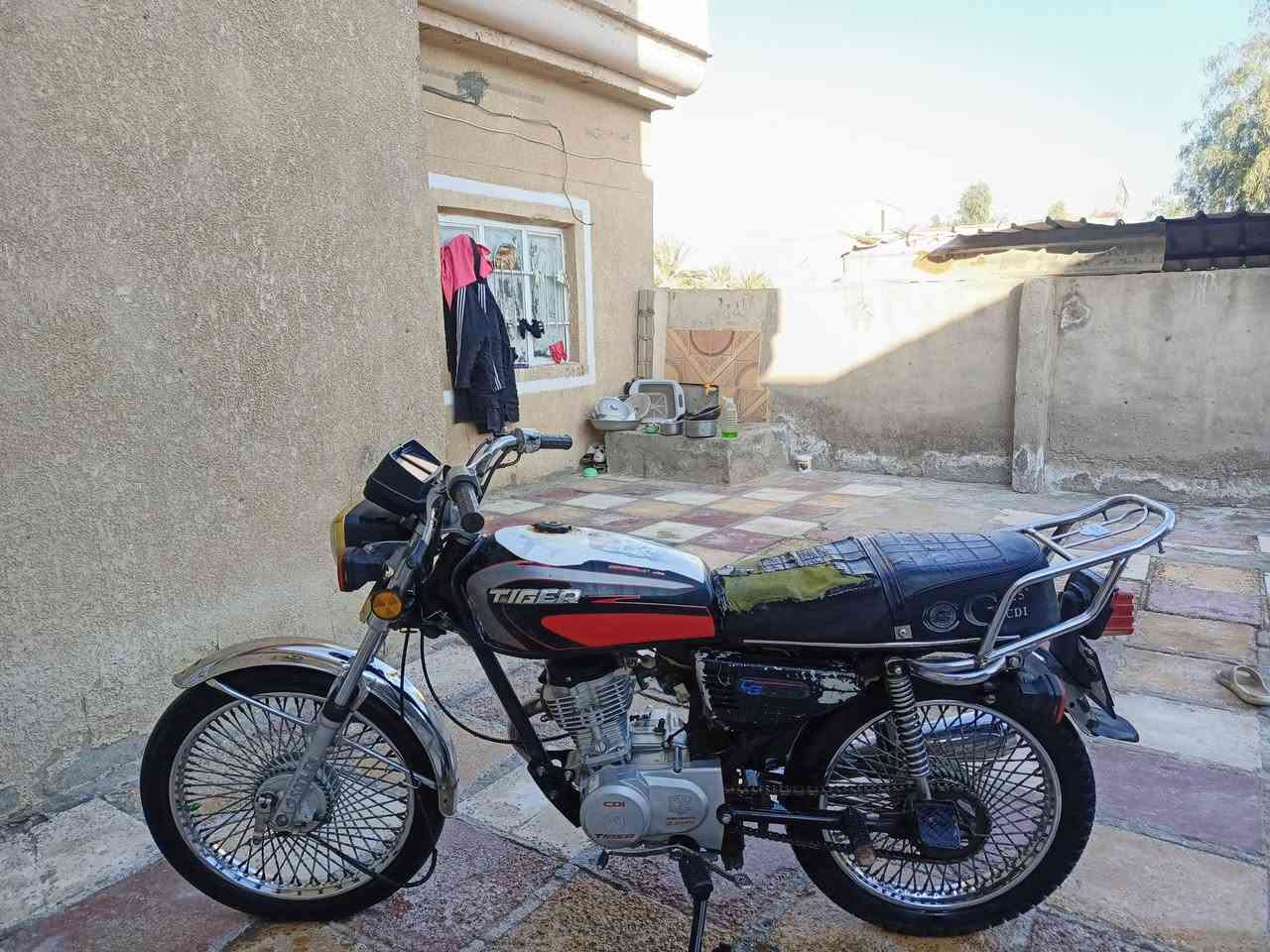 تايكر للبيع
مديل 21 اوراق اصولي مكينه مامفتوح كهربائيات شغاله كامله من كلشي السعر 360 مكانه حله جامعه بابل متواجد خاص الرقم ***********
