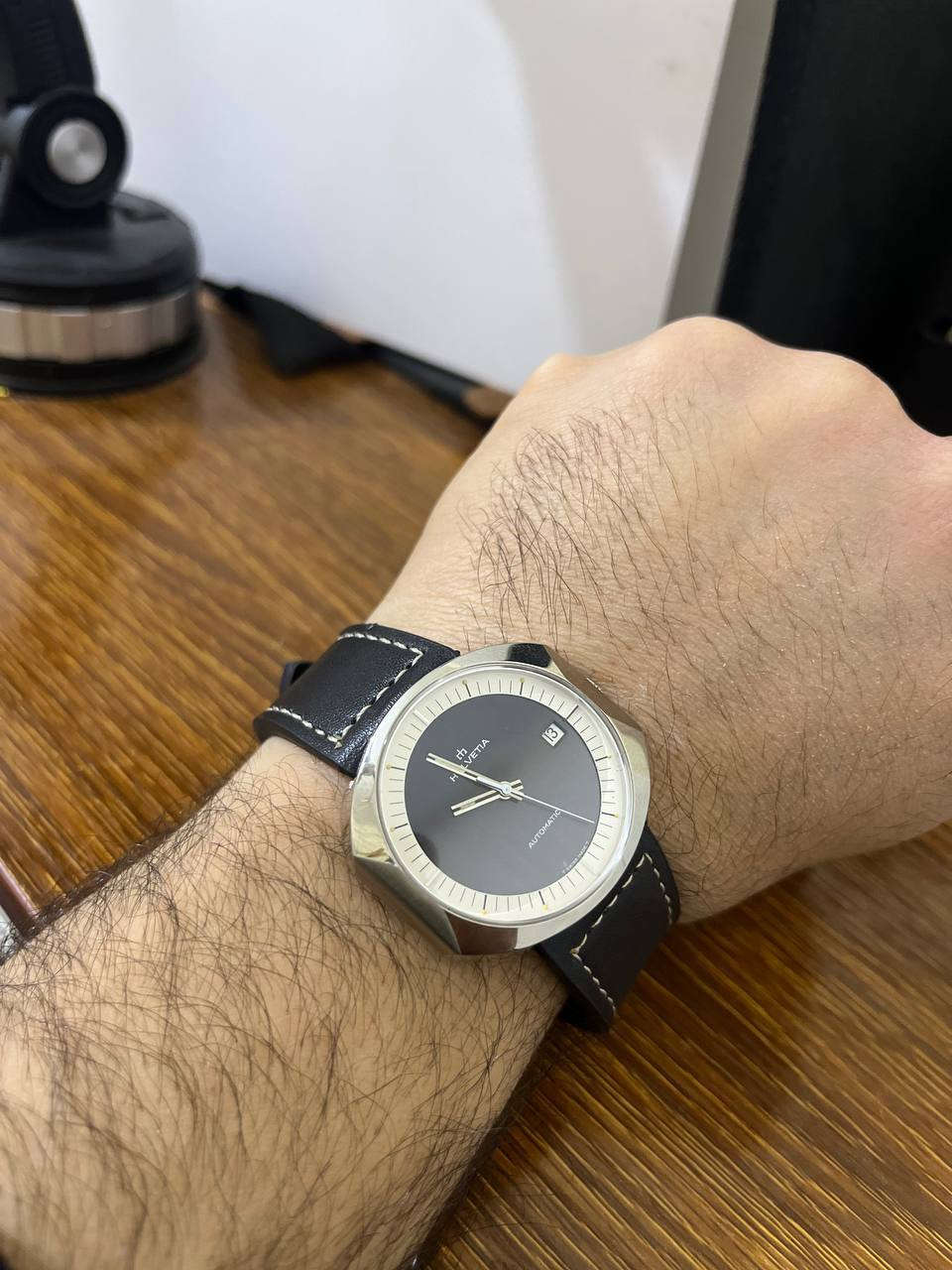 هيلفيتا سويسري اوتوماتيك
منفذ لعرض اليومي 

الماكنه من شركة ايتا

مينا نظيف ...ساعة مخزونه كالجديد 

قطر 40 

السعر شامل التوصيل 95 الف عراقي


**إذا كنت صاحب هذا الإعلان وتريد حذفه لأي سبب، رجاءا أرسل رسالة إلى الدعم الفني**