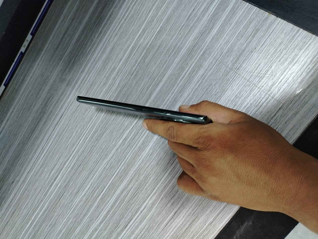 هونر اكس 9 بيع او مراوس حسب القناعه مكانه بغداد
***********
