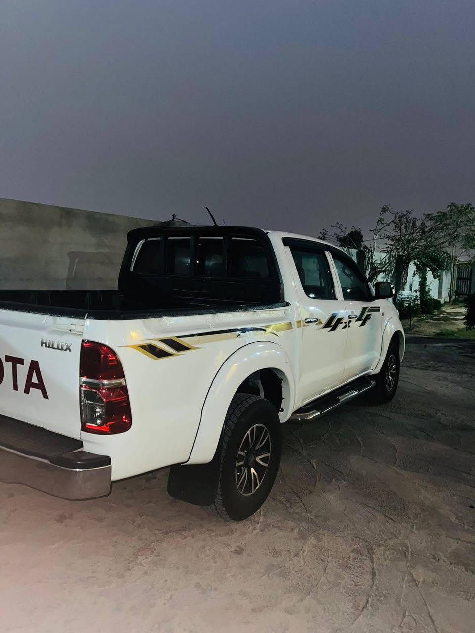 السلام عليكم بيكم للبيع فور ويل 2009 شرط التحويل للاستفسار
***********
***********
