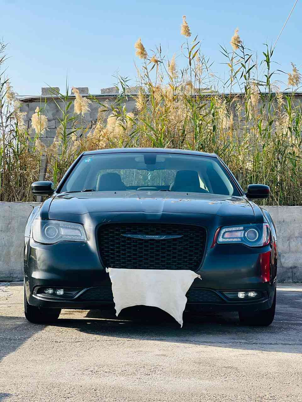 السلام عليكم
البيع اوبامه 300 كفاله تقرير لون اسود مديل 2022 اصل ماشيه 74الف  رقم بغداد خصوصي
الهاتف ***********
