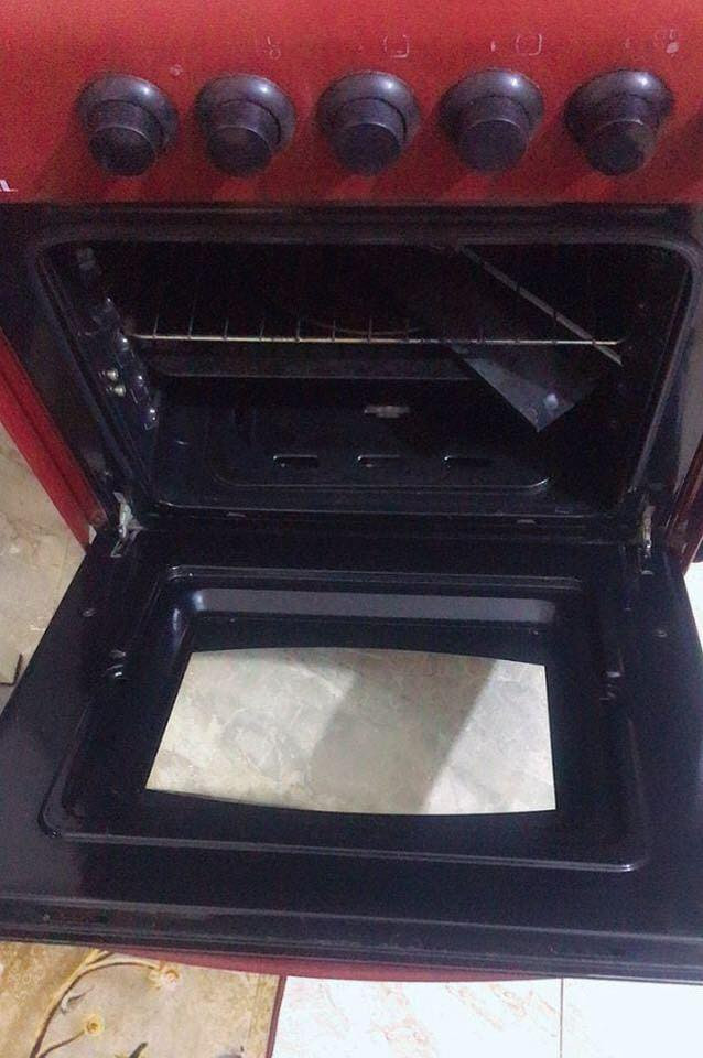 سلام عليكم ورحمة الله عندي طباخ أربع عيون نظيف مثل    مشوفون  كوله شغال حته الفرن مكانه بغداد الشعب رقم هاتف ***********  والسعر ٨٠ ألف
