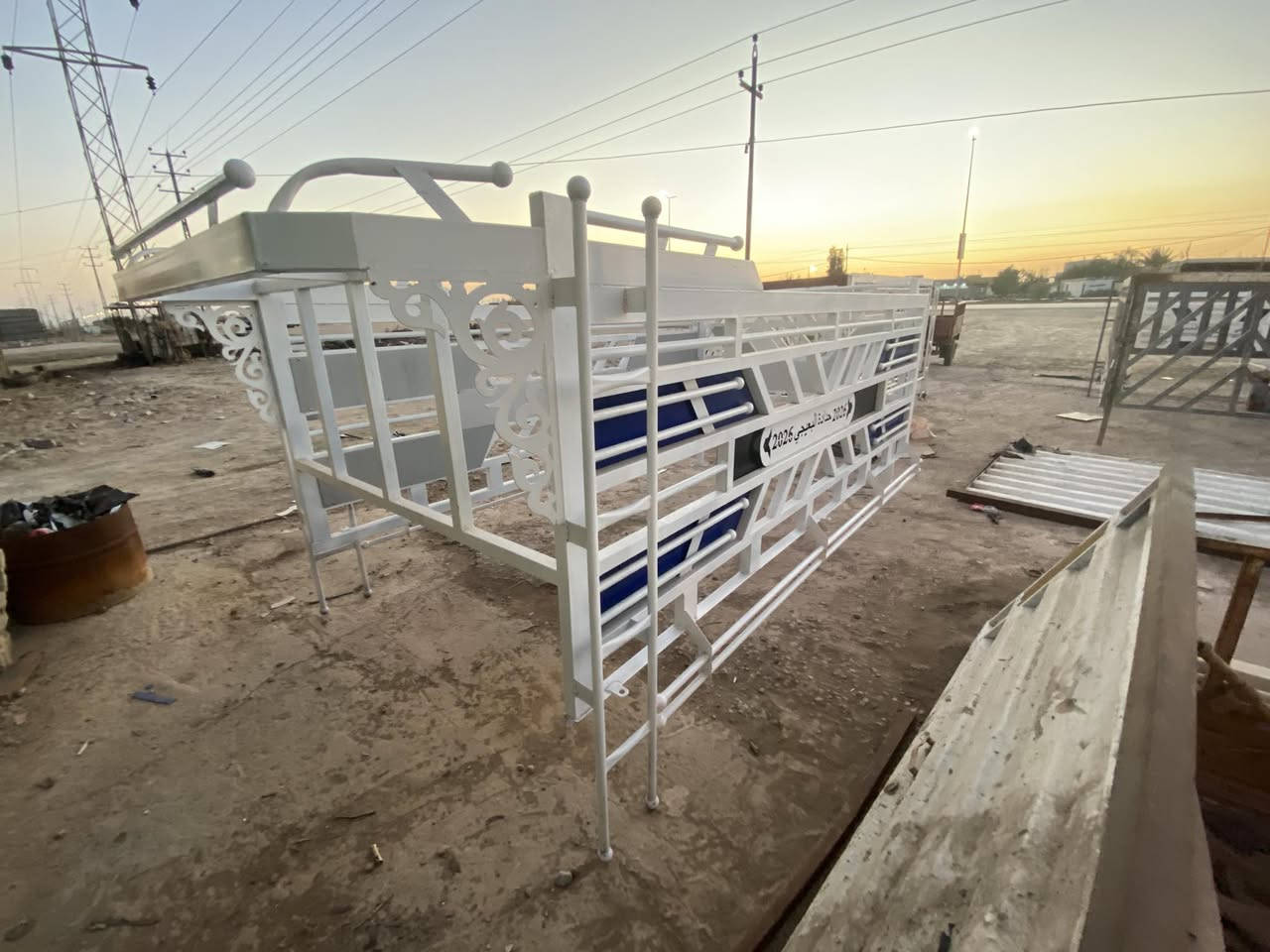 .
سلام عليكم 

محجر فحل للبيع 

ارتفاع متر 

حديد مليم وثمانيه تارس 

عنوان بابل الكفل 

***********
