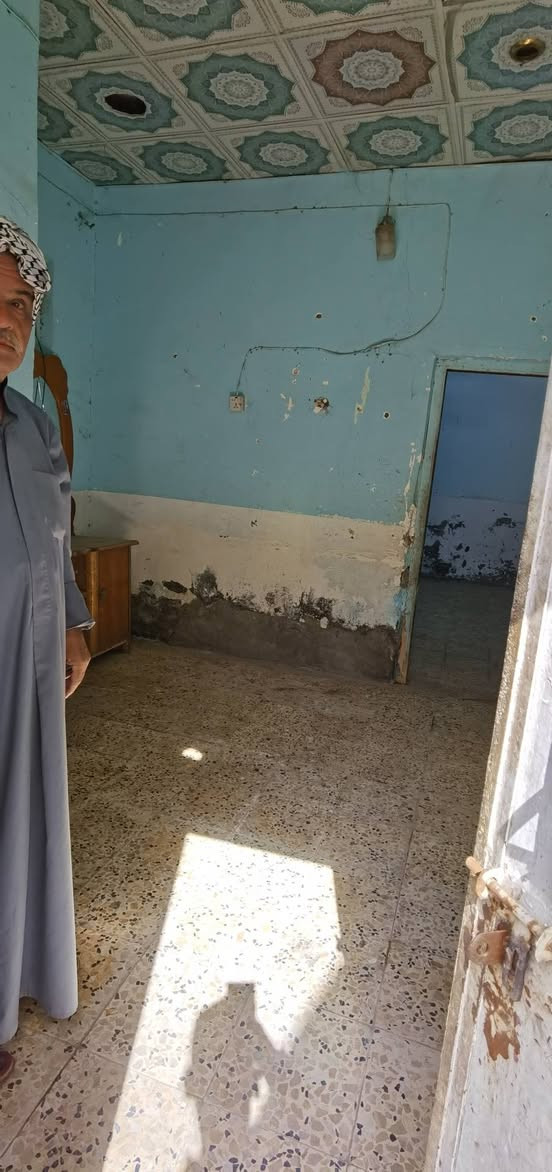 بيت للايجار بالغسل النزله الاولى يم مدرسه الكرفانات مساحته خمسين متر للاستفسار الاتصال على الرقم ***********
