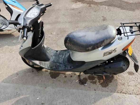 السلام عليكم دراجه هوندا 60للبيع دراجه نكره سلف هندر كهربائيات كلها شغاله 300وبيها مجال او مراوس دراجه بيجي مكاني بغداد حي التراث قرب المستوصف ‏‪***********‬‏
