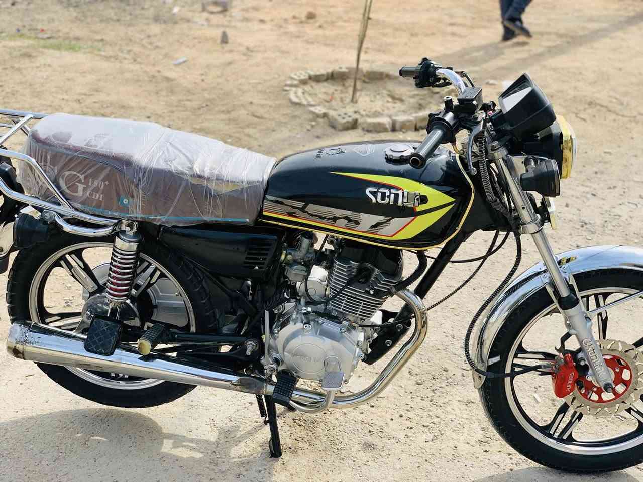 إيراني ٢٤ للبيع ٥ كير
سلام عليكم دراجة سونك مكينه ٢٠٠ سيسي مكينه كفاله عامه 
كلشي شغال ما بيها نقص سلف هندر اشاير  لايت بك لايت أوراق موجود عنوان بغداد 

٦٠٠ وبيها مجال 

***********
