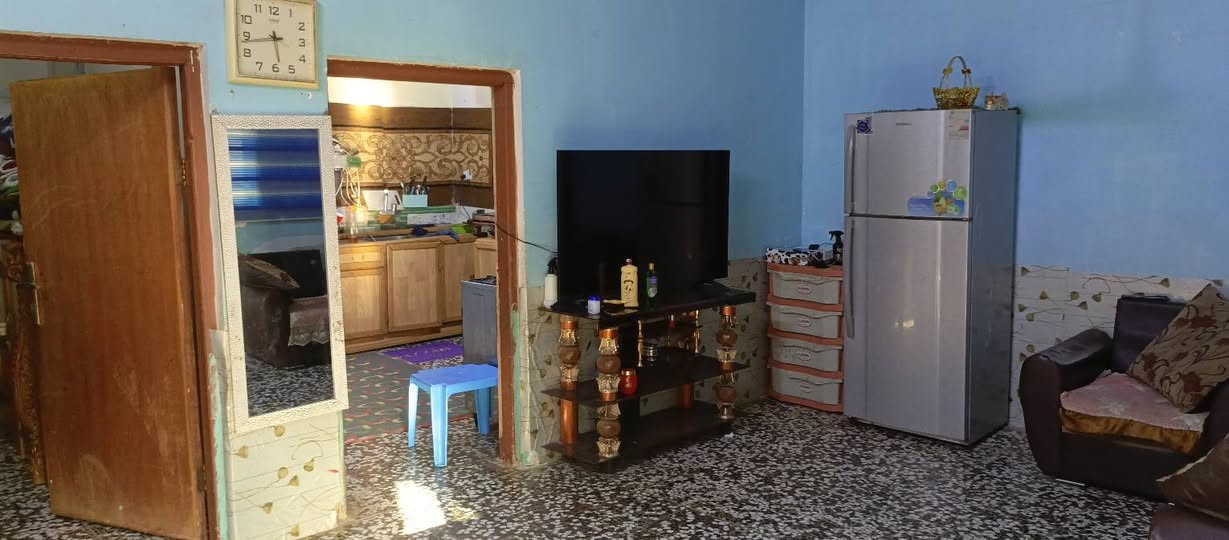 بيت للبيع منطقة الطعيسات قرب حسينية بيت علكم  البيت زراعي بيه رقم 
المساحه 180متر 
غرفه وصاله ومطبخ وديوانيه وصحيات 
بناء بلوك الشمال سقف عكاده 
بيت جاهز للسكن مانقصه اي شي 
احبائي التواصل مع الارقام  اني مكلف بلنشر ربي يحفضكم 
السعر 22مليون بيه مجال 
‏‪***********‬‏
‏‪***********‬‏
