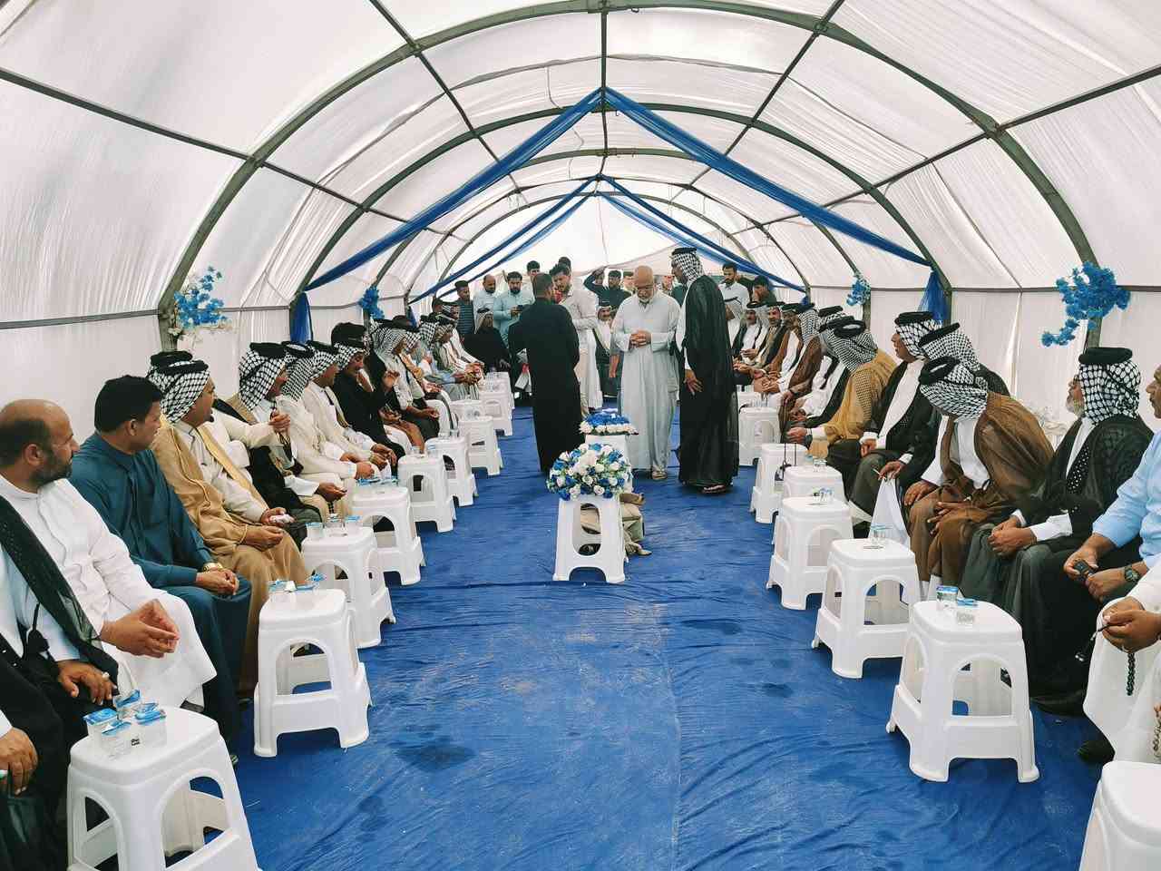 #من قلب قضاء قلعة سكر، نشارككم لقطات من عملنا في تجهيز ونصب جادر خطوبة متكامل، حيث حرصنا على تحويل المساحة إلى قاعة فخمة تليق ببهجة هذه الليلة.
مجمع عباس مندوب لتزين سيارات لاعراس والكوشات والجوادر 
العنوان 
ذي قار 
قضاء الفجر 
شارع الشطري 
***********

