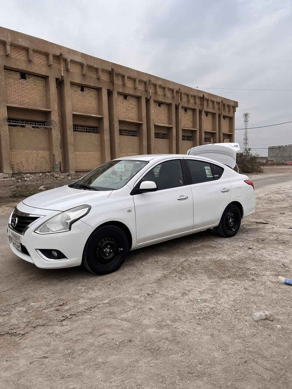 السلام عليكم نيسان سني 2021كفاله عامه  بعدها سنويه ما منتهيه ب شهر لـ8 وكاله تريد تحويل فقط طخه بل باب واضح بل صوره ماشيه 141 مدوشمه ارضيه وكشنات سياره جاهزه للاخير شراي يتواصل ***********
