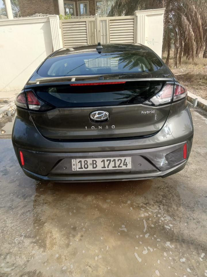 السلام عليكم
هيونداي ايونك للبيع 
موديل 22 فول بصمه جلد كشن كهرباء فتحه حادث چاملغ امامي وبنيد  رقم الشاصي مرفق مع الصور 
السعر 110
مكانها بابل الحلة
للتواصل ***********
