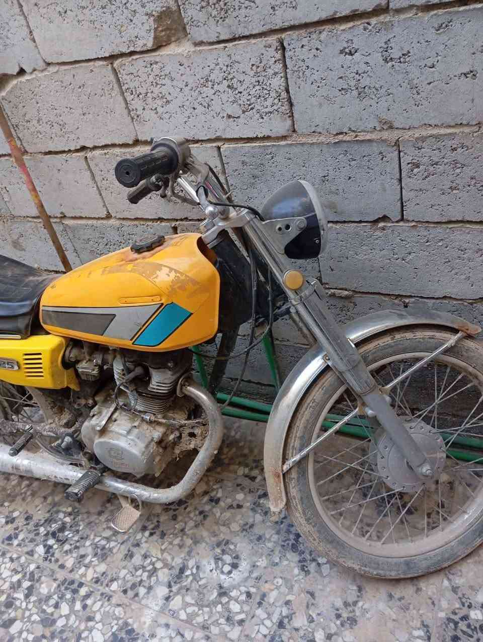 اربعه كير كلك
كايمه والنمره الثالثه متجي سعرها قفل 100
‏‪***********‬‏
