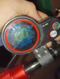 سكوتر الكهربائيه 48فولت ويحتوي علا 3سرعت وسرعه القصوى 65km وبريكات دسك...