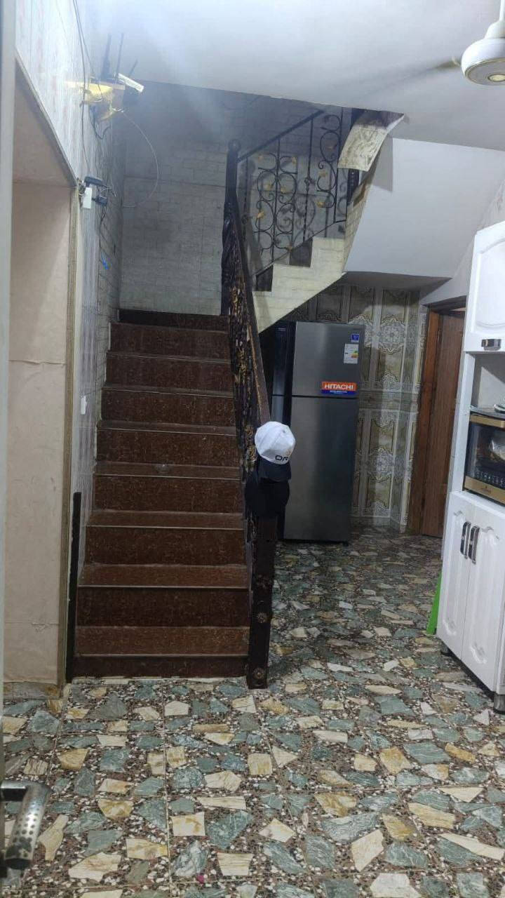 الدار للبيع في حي جميلة الاولى
المساحة 91.5
الواجهه6.70
النزال14
الطابق الاول غرفه سويت مع حمام ومطبخ حار ومطبخ بارد واستقبال وغرفة جلوس وحمام خارجي
الطابق الثاني ثلاثة غرف نوم مع حمام وسطح وبيتونه وغرفه مخزن في الطابق الثالث 
البيت بناء 2014 
الاستفسار خاص او واتس ***********
