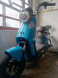 دراجه شحن للبيع دراجه ما ناقصها شي بس سله اماميه كامله من كلشي  سعرها ...