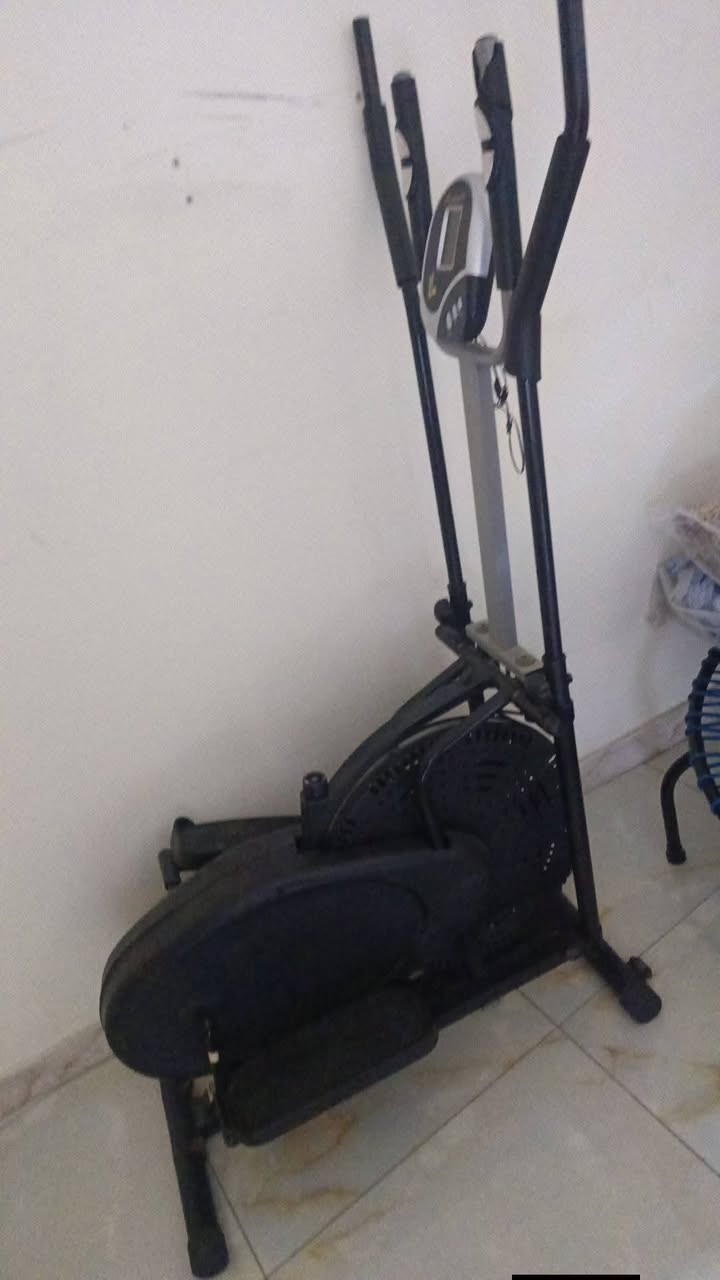 غرفه نوم ٧٥٠ كنتور ملحق اضافي وياها ٧ قطع
جربايه ام نفرين قويه كلش بيها صوميا١٥٠ الف
كاونتر ٢٠٠
ميز طعام١٥٠
طبلات ٢٠ الف
 جهاز رياضي ٢٥
نطاطه ١٥
اوتي بخاري ٣٥
طبله بلاستك ب١٠ حجم جبير 
العنوان البنوك 
***********
